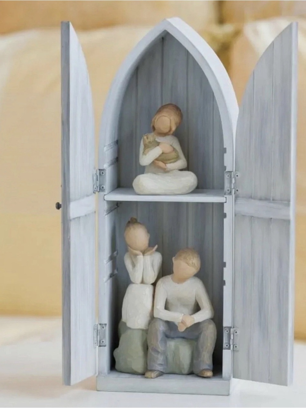 Willow Tree The Roses in My Garden Display Cabinet 2008 Susan Lordi Reliquary